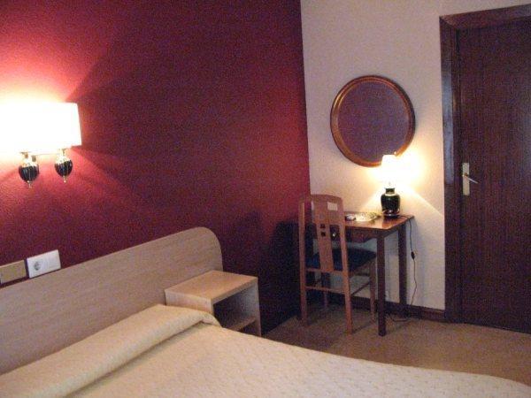 ויטוריה-גאסטייז Hotel Achuri חדר תמונה
